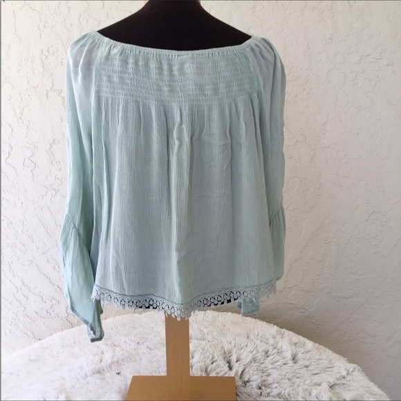Raga blouse Womans medium bell sleeve crinkle material light green lace … - Picture 6 of 15